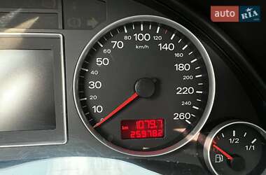 Седан Audi A4 2004 в 