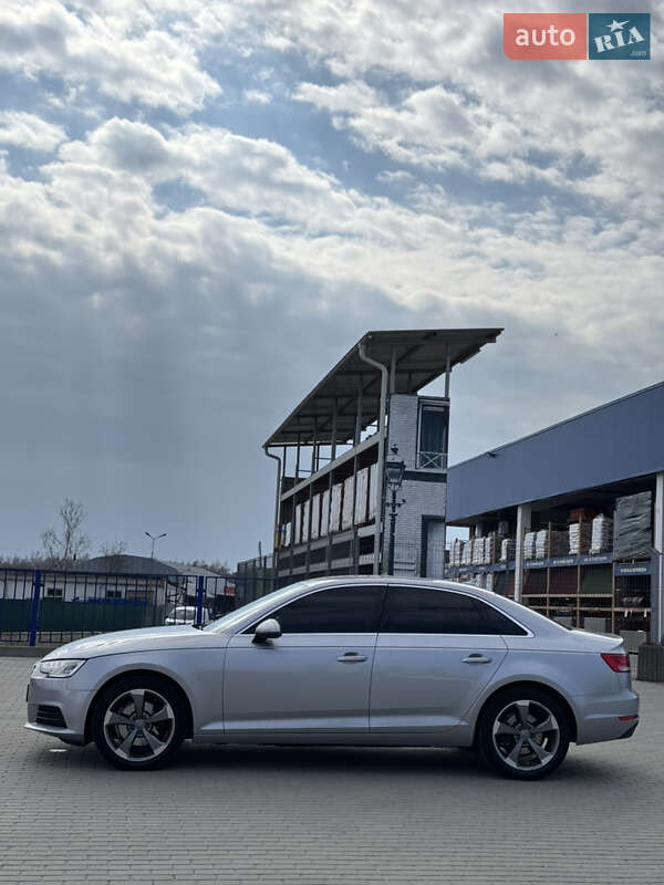 Седан Audi A4 2016 в Ковеле