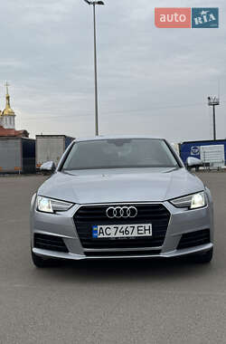 Седан Audi A4 2016 в 