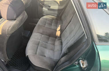 Седан Audi A4 1996 в 