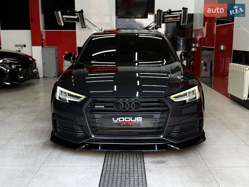 Седан Audi A4 2017 в Одессе