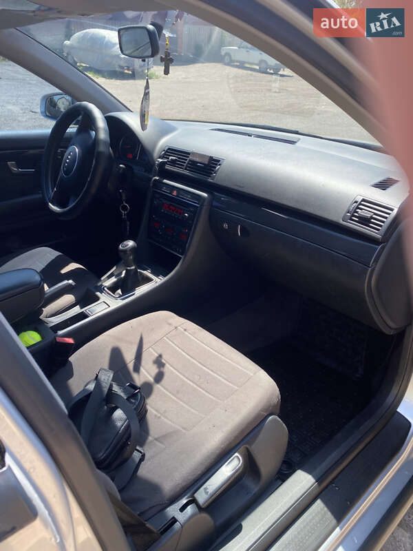 Седан Audi A4 2002 в Харькове