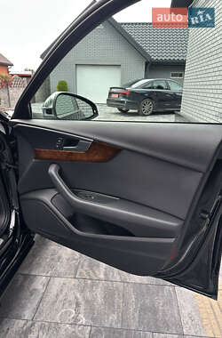 Седан Audi A4 2018 в 
