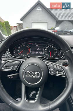 Седан Audi A4 2018 в 