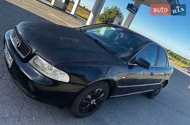 Седан Audi A4 1999 в 