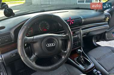 Седан Audi A4 1999 в 