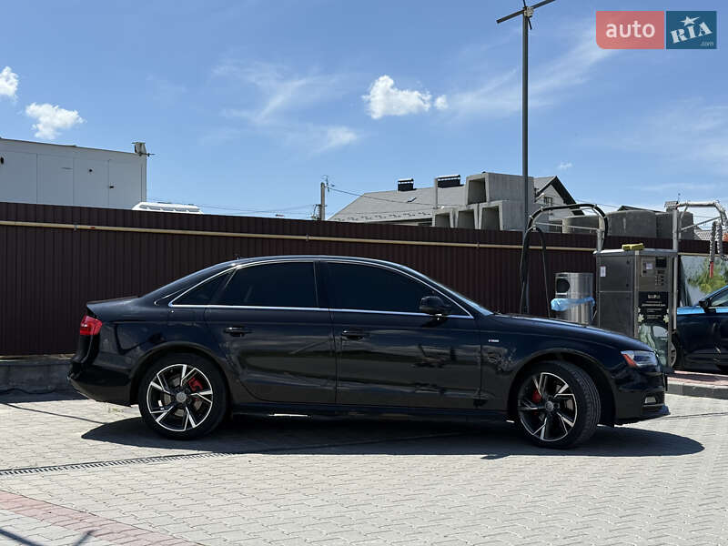 Седан Audi A4 2014 в Золочеве