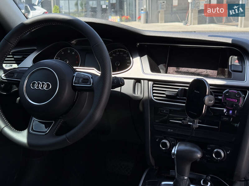 Седан Audi A4 2014 в Золочеве