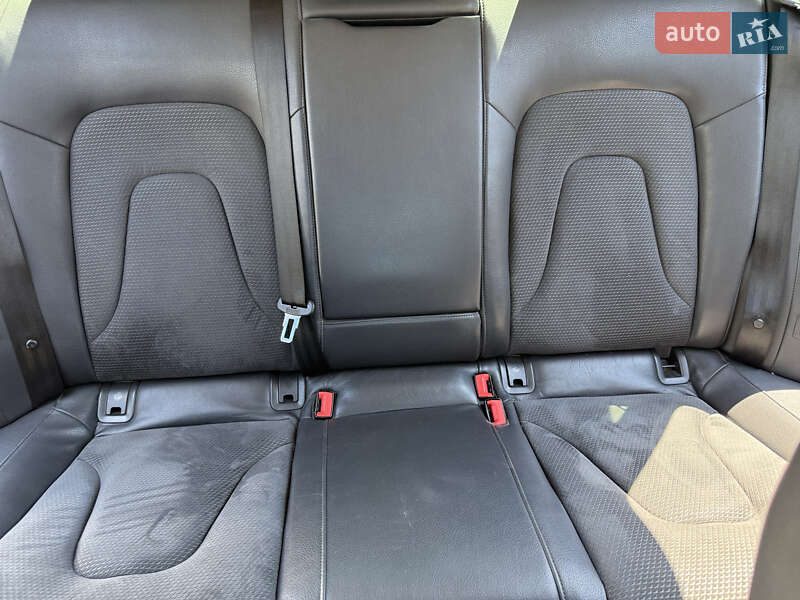 Седан Audi A4 2014 в Золочеве