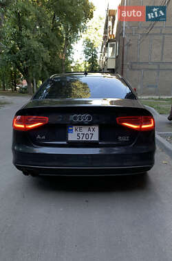 Седан Audi A4 2015 в 