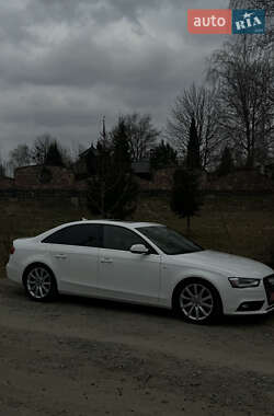 Седан Audi A4 2012 в 
