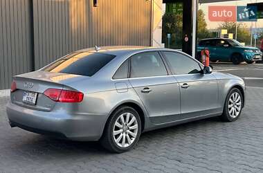 Седан Audi A4 2010 в 