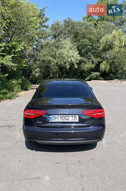 Седан Audi A4 2013 в 