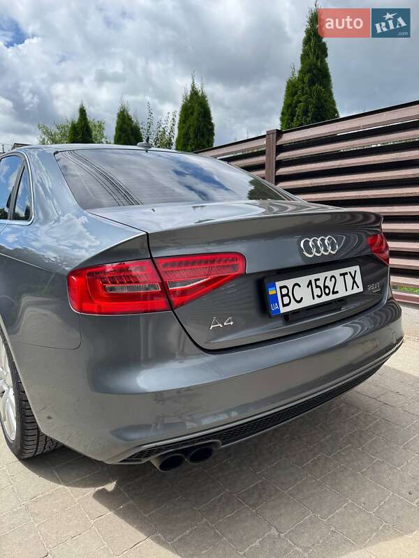 Седан Audi A4 2014 в Львове