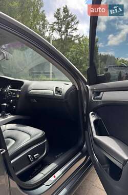 Седан Audi A4 2014 в Львові
