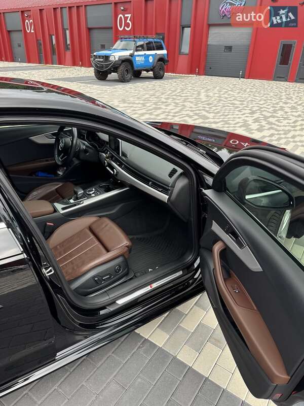 Седан Audi A4 2017 в Львове
