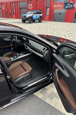 Седан Audi A4 2017 в 