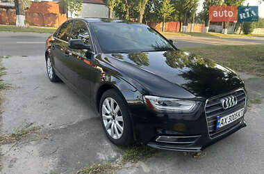 Седан Audi A4 2012 в Харькове