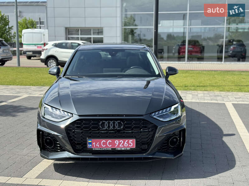 Audi A4 2021