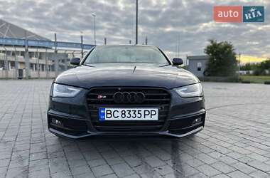 Седан Audi A4 2014 в Львові