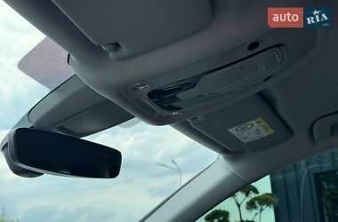 Седан Audi A4 2017 в 