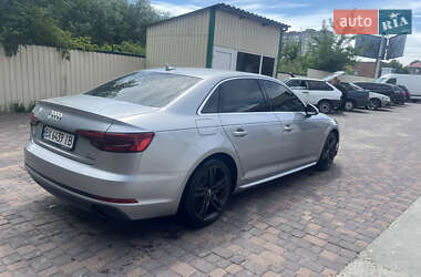 Седан Audi A4 2017 в 