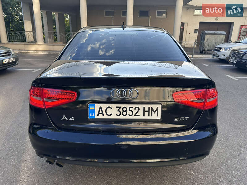 Седан Audi A4 2013 в Киеве