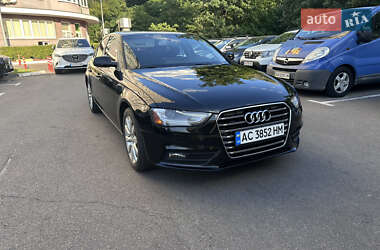 Седан Audi A4 2013 в 