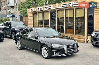 Седан Audi A4 2018 в Києві