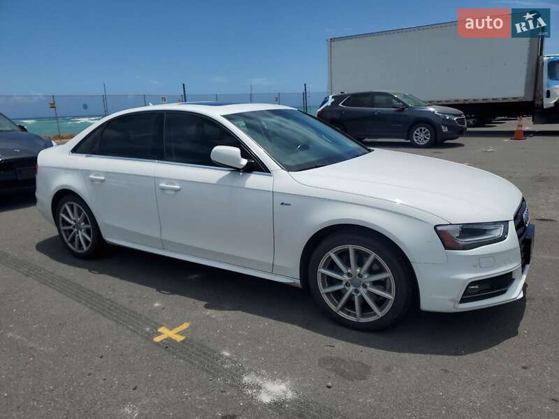Седан Audi A4 2014 в Львове