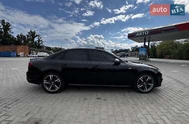 Седан Audi A4 2018 в 