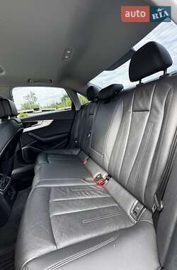 Седан Audi A4 2018 в 