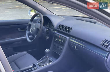Седан Audi A4 2004 в 