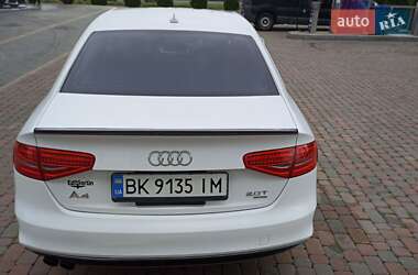 Седан Audi A4 2014 в 