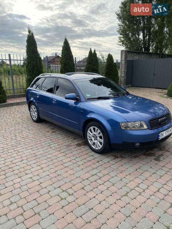 Универсал Audi A4 2001 в Сарнах