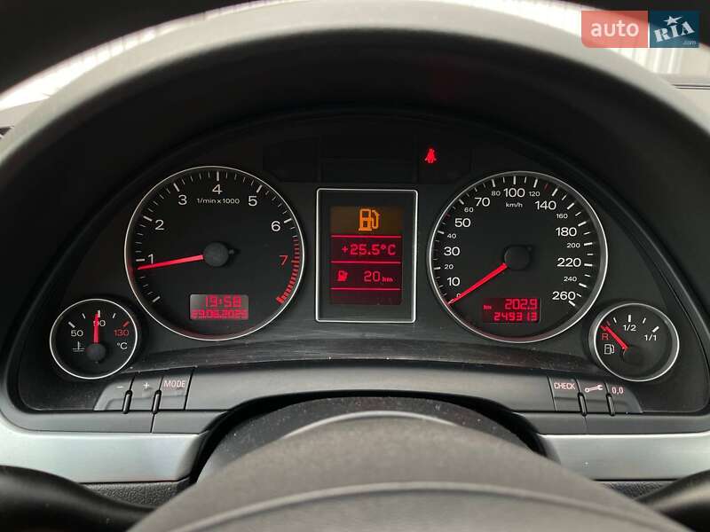 Седан Audi A4 2005 в Луцке