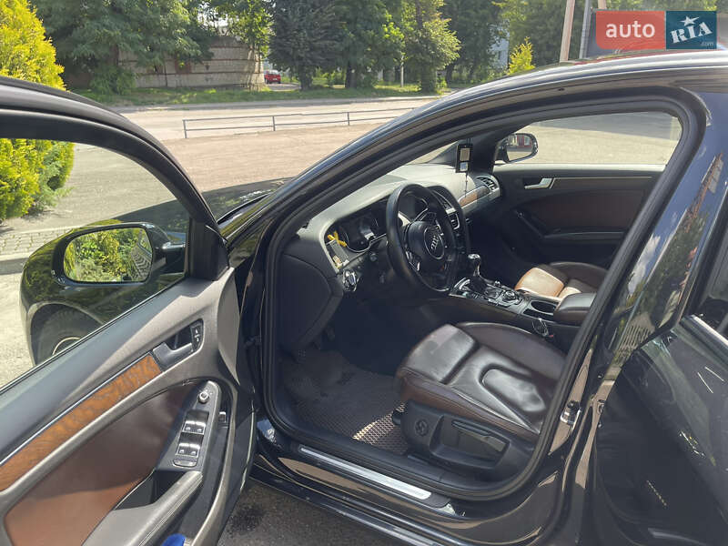 Седан Audi A4 2013 в Шептицькому