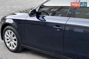 Седан Audi A4 2011 в 