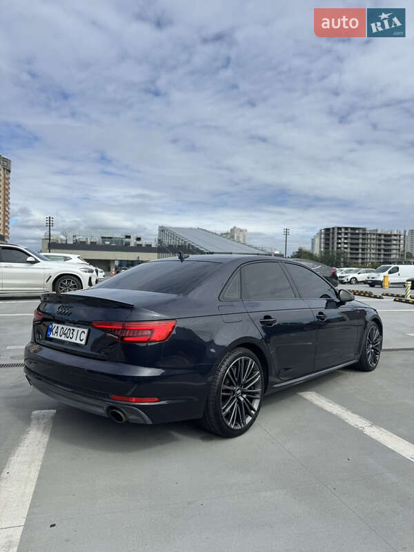 Седан Audi A4 2017 в Киеве