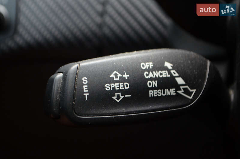 Седан Audi A4 2012 в Киеве