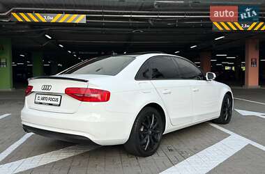 Седан Audi A4 2012 в 
