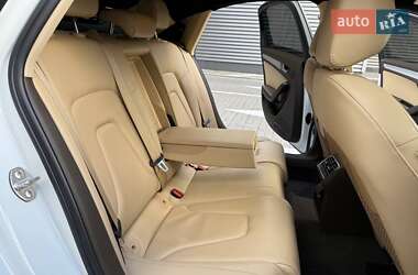 Седан Audi A4 2012 в 