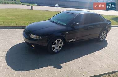Седан Audi A4 2004 в 