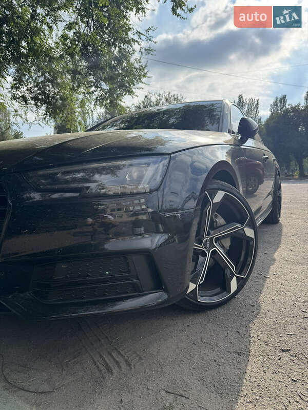 Audi A4 2018