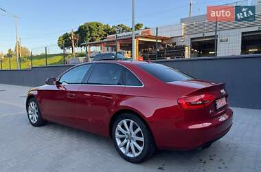 Седан Audi A4 2013 в 