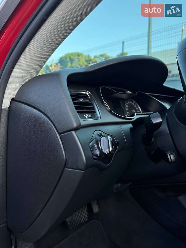 Седан Audi A4 2013 в Житомире