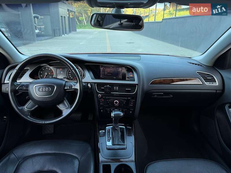 Седан Audi A4 2013 в Житомире