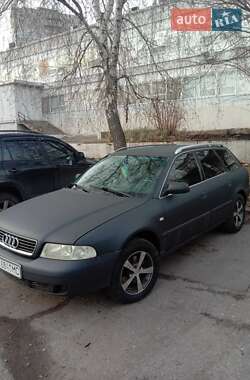Универсал Audi A4 1999 в 