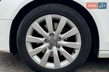Седан Audi A4 2012 в 