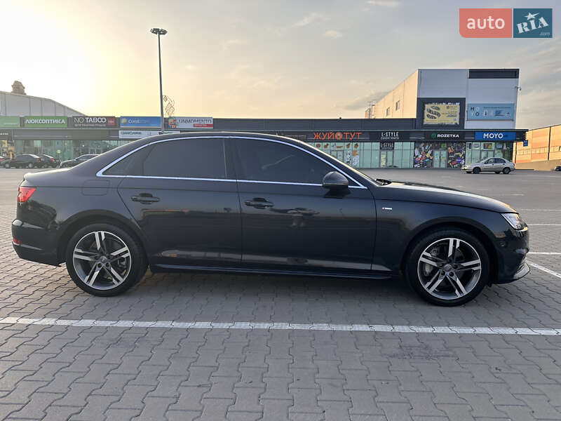 Седан Audi A4 2017 в Киеве